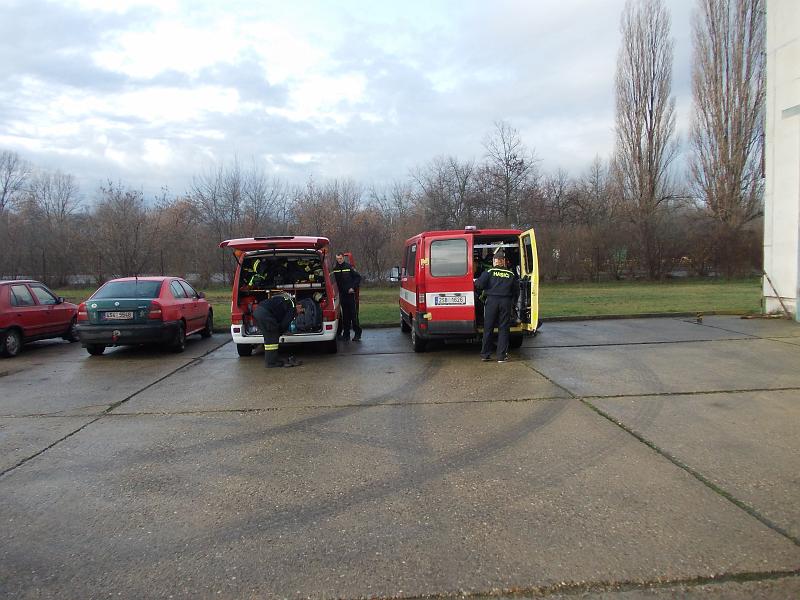 foto 033.jpg - Ped hasiskou stanic HZSP Spolana a. s. Neratovice